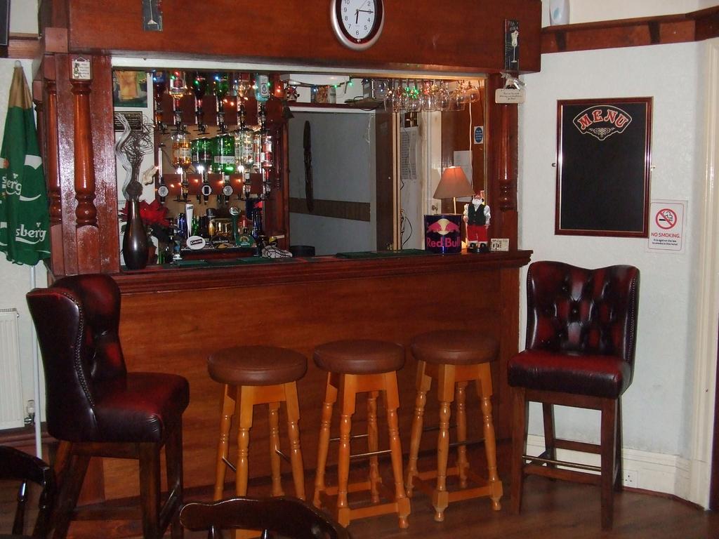 Fern Villa Hotel room 1